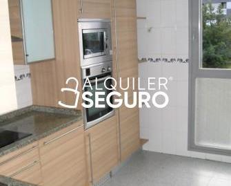 Photo 2 of Flat to rent in 8 de Marzo, Salburua - Arantzabela, Araba - Álava