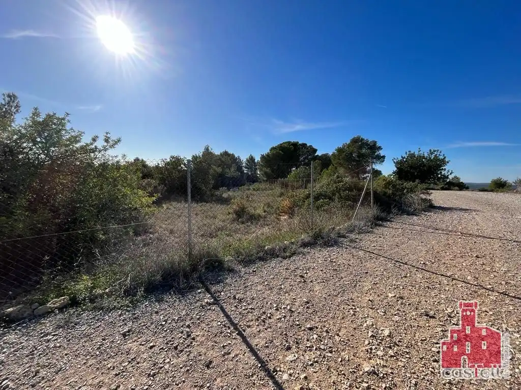 Terreno en venta en La Pobla de Montornès  