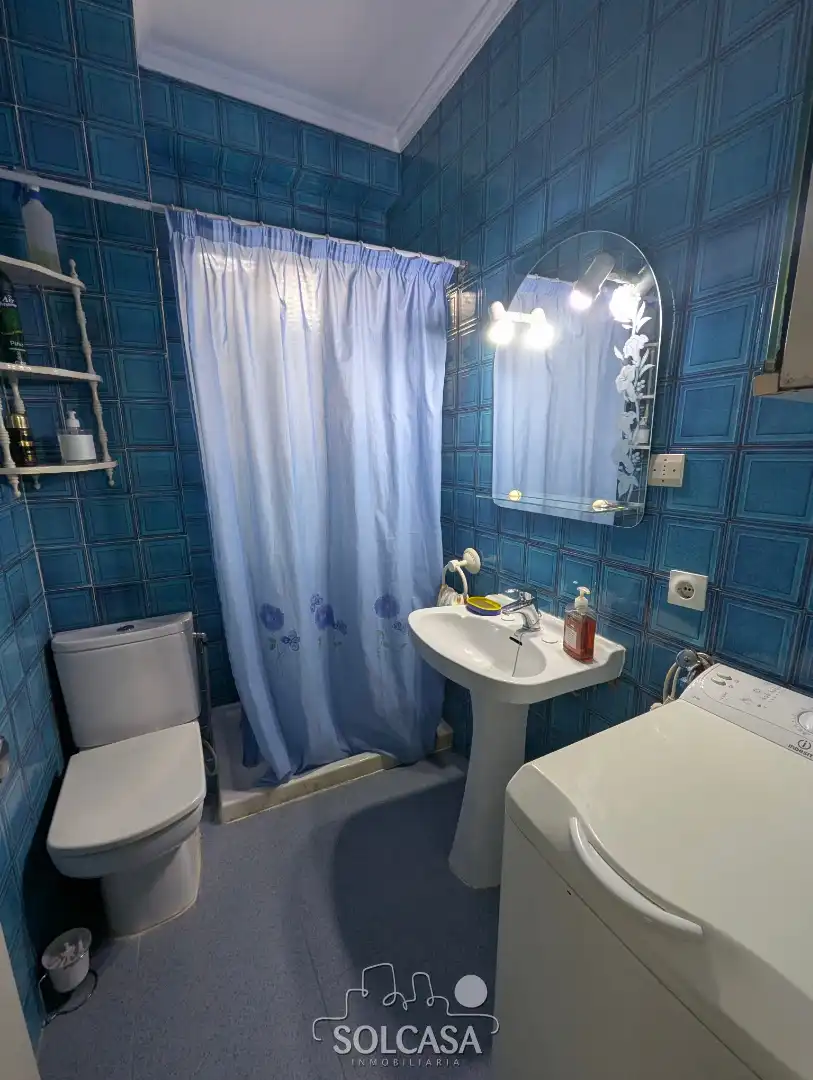 Bathroom of Flat for sale in Valladolid  with Heating, Terrace and Furnished