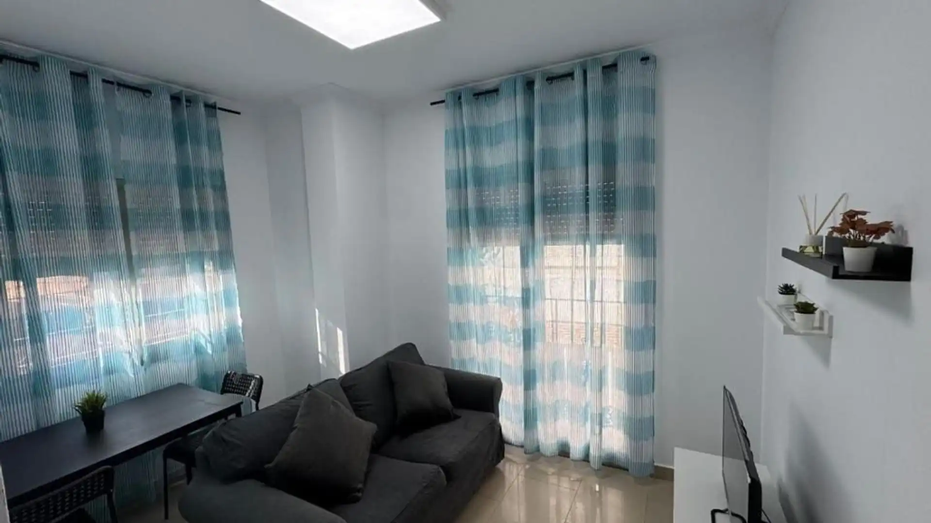 Wohnzimmer von Wohnung zum Verkauf in Garrucha mit Klimaanlage, Heizung und Terrasse