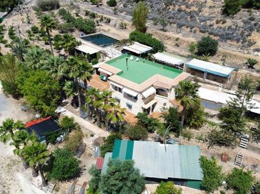 Villa mit Pool zum Verkauf in El Tossal - Bello Horizonte