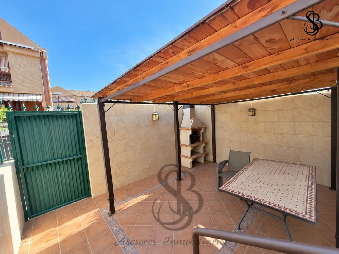 Casa pareada con piscina en venta en Carrer la Maigmona, imagen 9