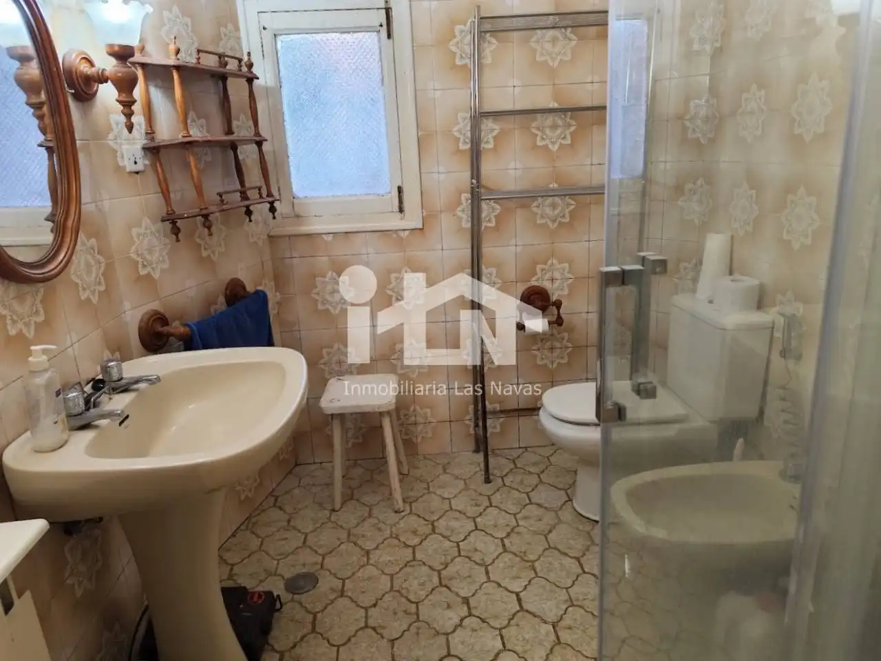 Baño de Piso en venta en Las Navas del Marqués  con Calefacción, Terraza y Trastero