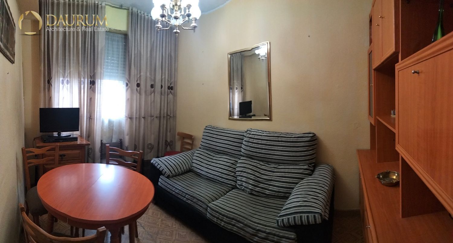 Living room of Flat for sale in  Madrid Capital  with Heating and Terrace