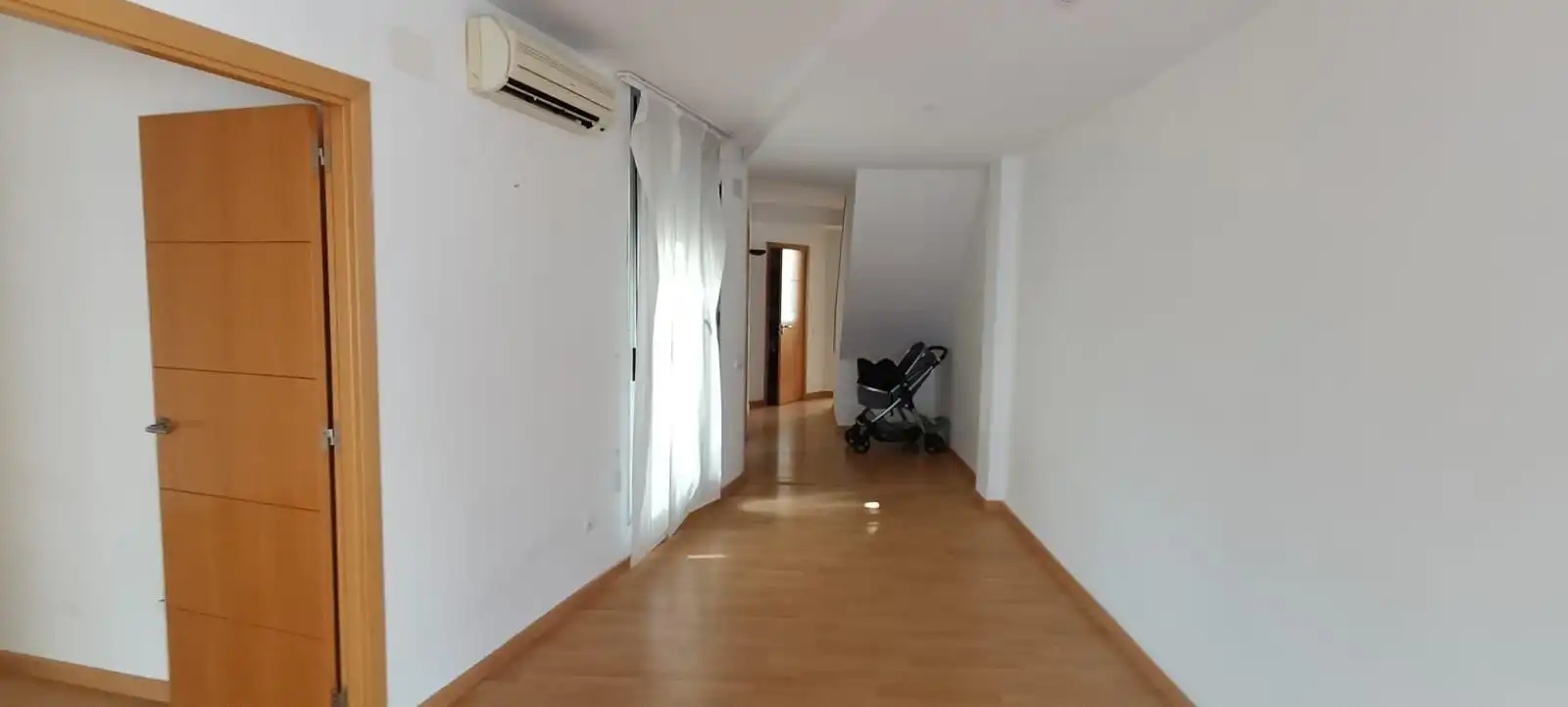 Dachboden zum Verkauf in L'Ampolla mit Terrasse und Balkon