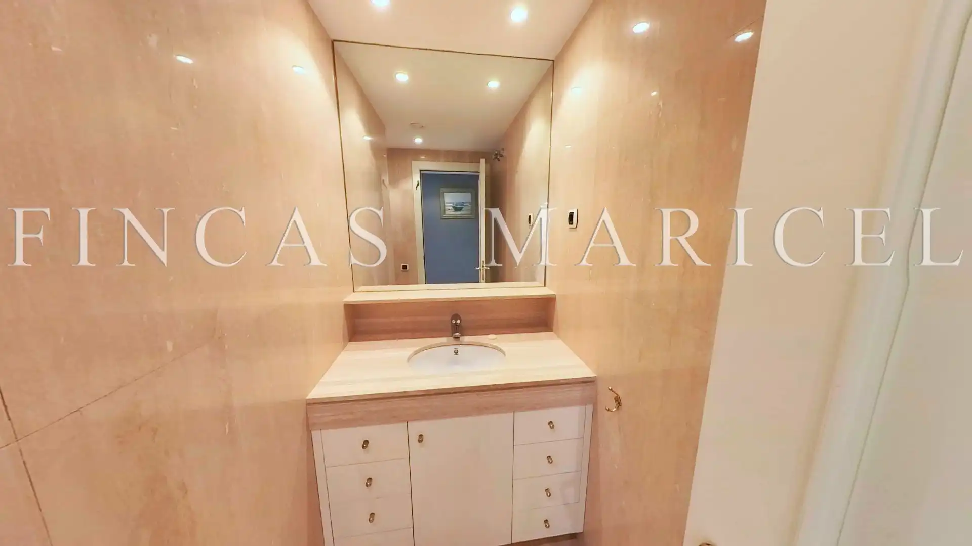Baño de Ático en venta en Sitges con Aire acondicionado, Calefacción y Terraza