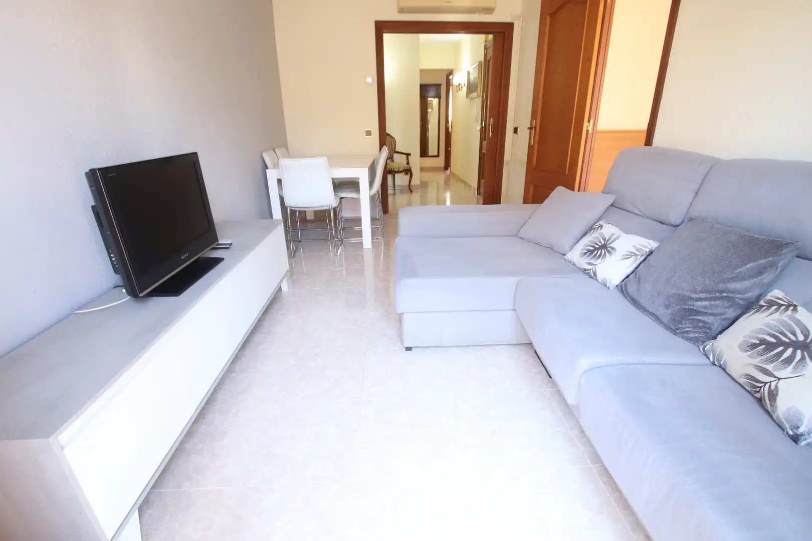 Sala d'estar de Pis en venda en Sitges amb Aire condicionat, Calefacció i Moblat