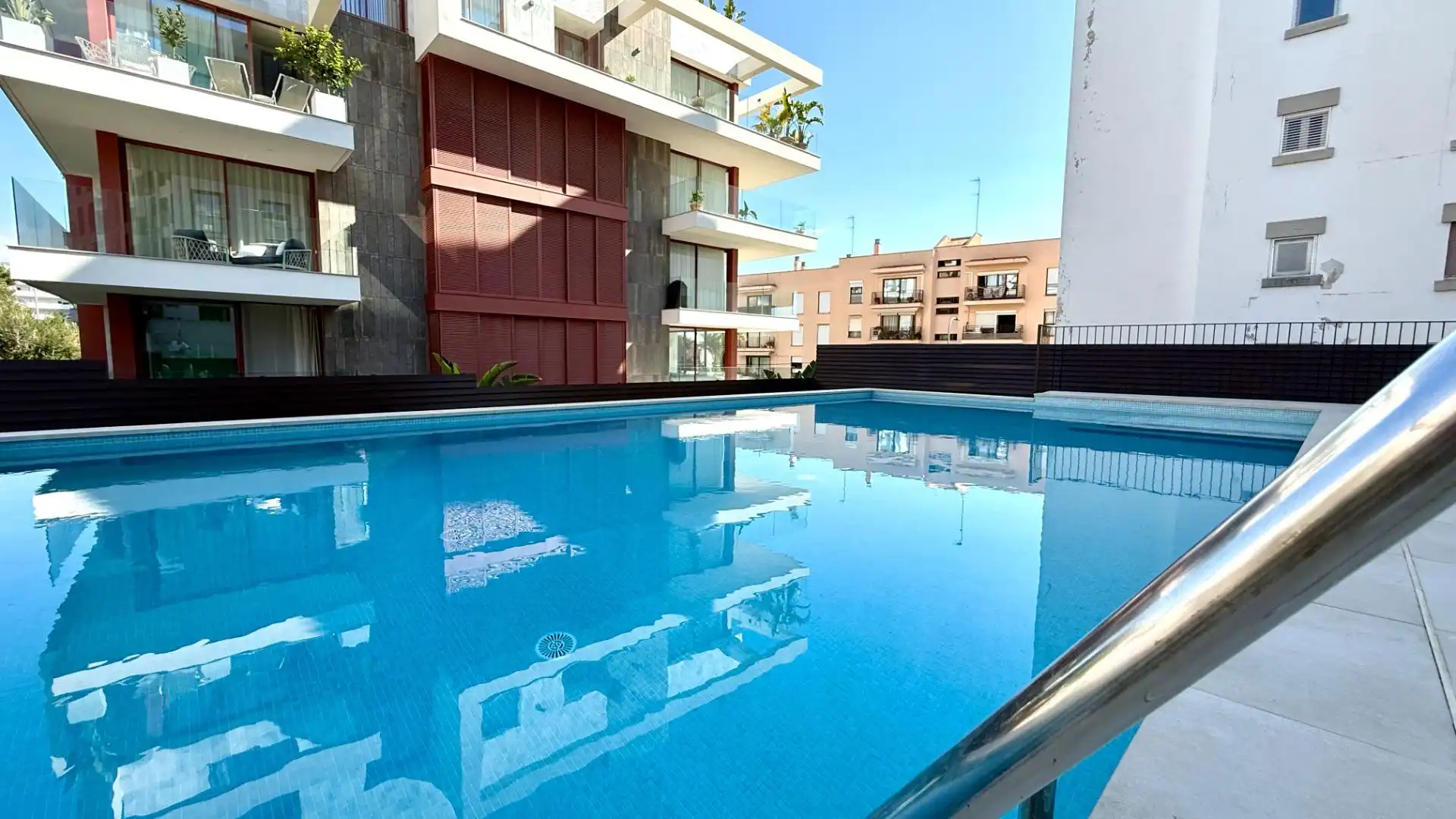 Schwimmbecken von Erdgeschoss zur Miete in  Palma de Mallorca mit Klimaanlage, Parkett und Terrasse