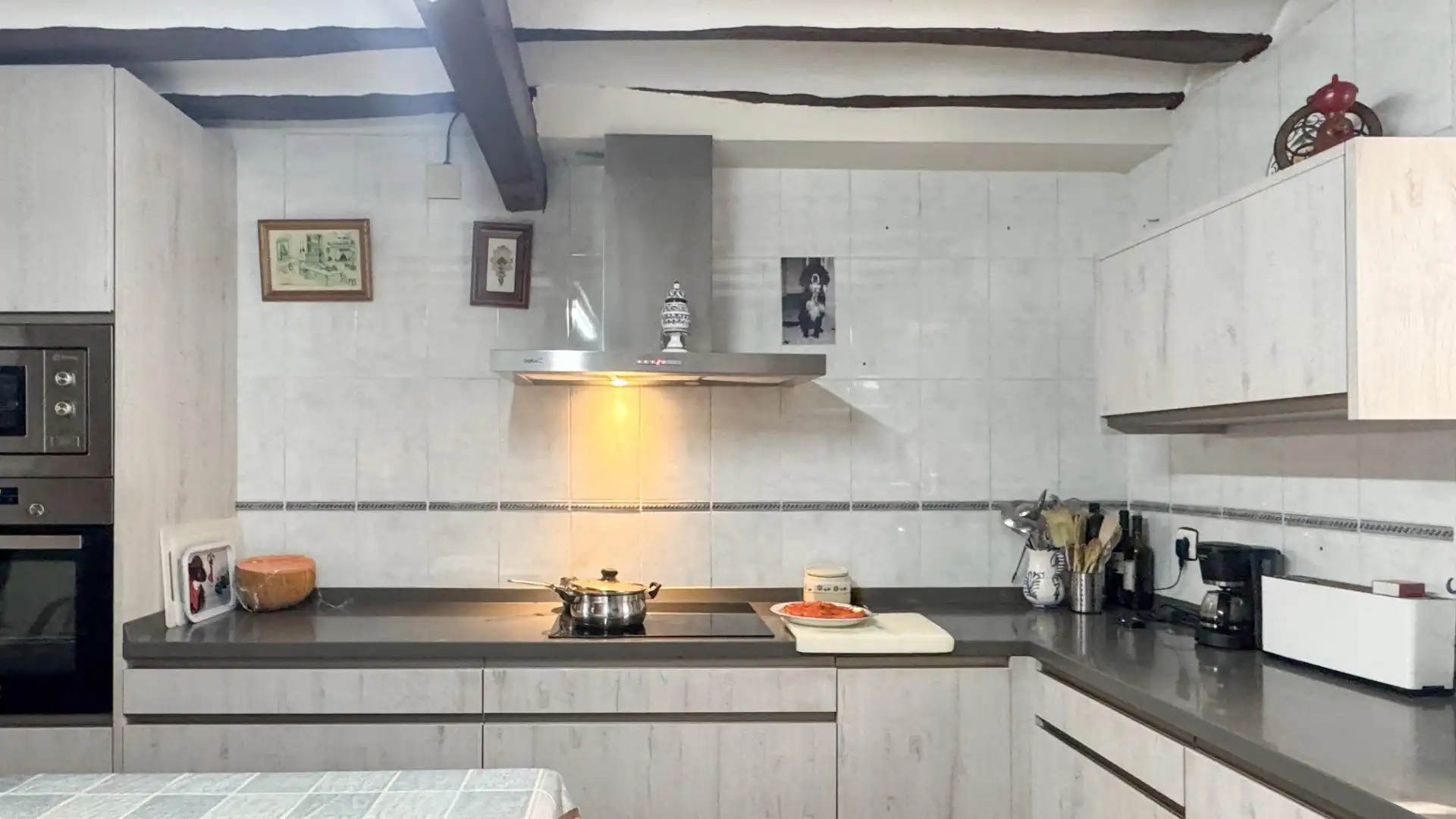 Cocina de Finca rústica en venta en Baños de Rioja con Calefacción, Jardín privado y Terraza
