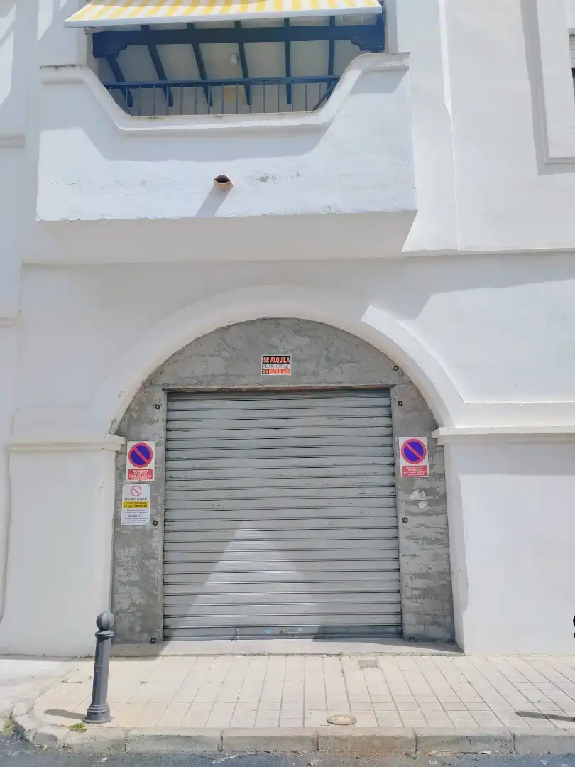 Parking de Local de alquiler en Motril