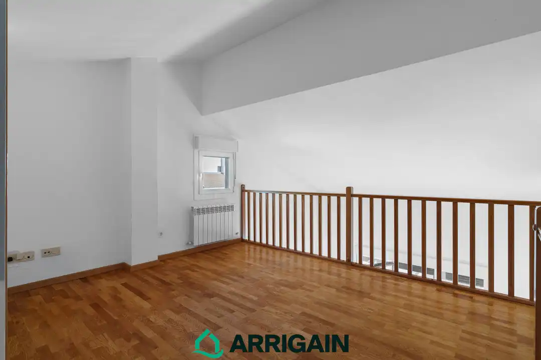 Habitación de Piso en venta en Donostia - San Sebastián  con Calefacción, Terraza y Alarma