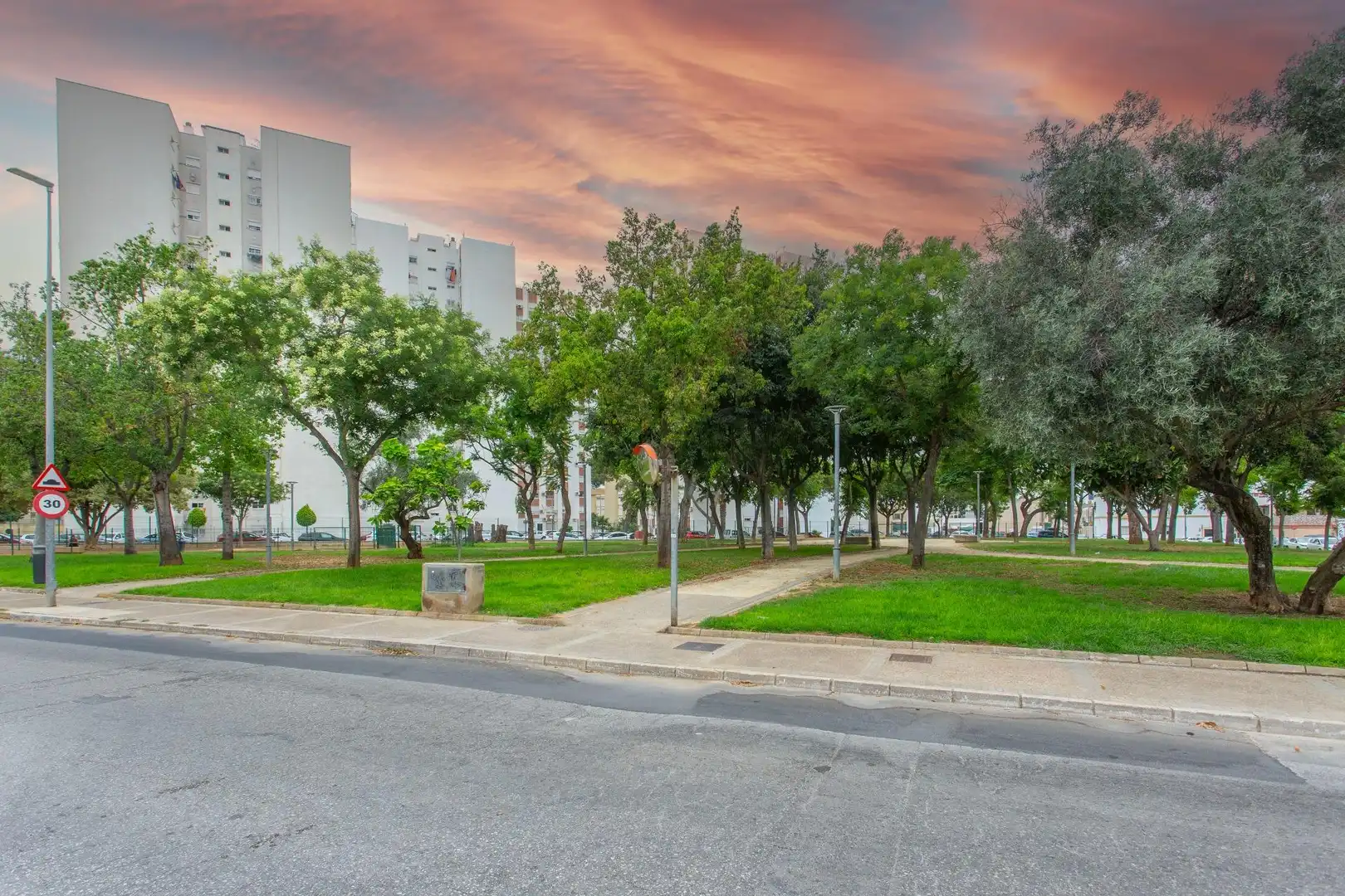 Vista exterior de Casa o xalet en venda en Jerez de la Frontera amb Terrassa, Traster i Moblat