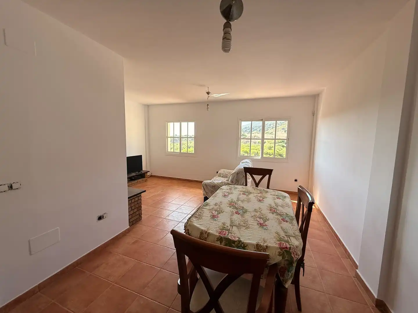Sala d'estar de Casa adosada en venda en Huerta Fava - Santiago