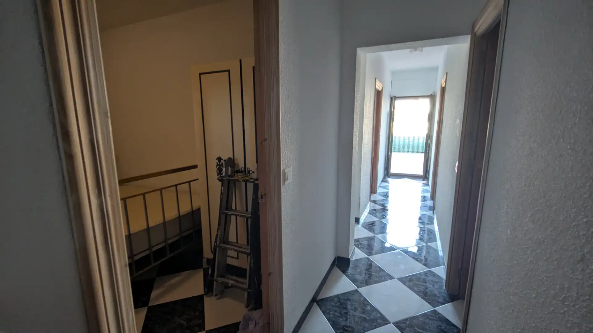 Casa adosada en venta en Las Gabias con Calefacción y Terraza