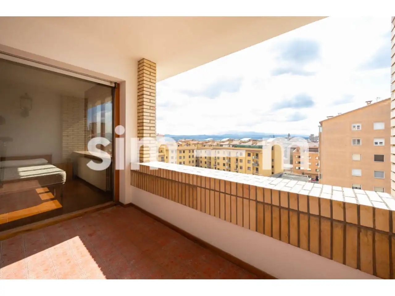 Habitación de Dúplex en venta en Vic con Calefacción, Terraza y Trastero