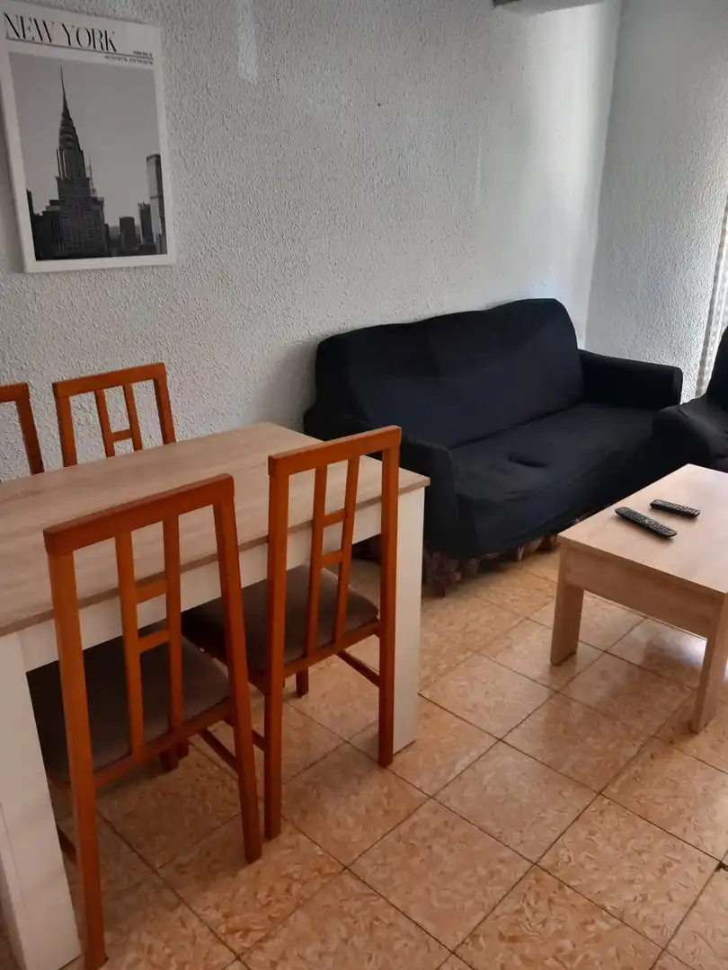 Piso de alquiler en Calle Luis Badía, Ensanche - Franciscanos