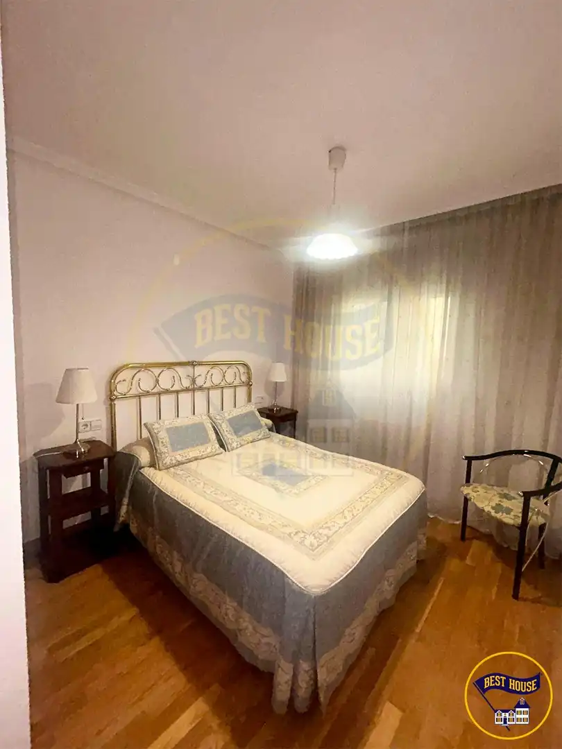 Flat for rent in Calle de Colón, Centro