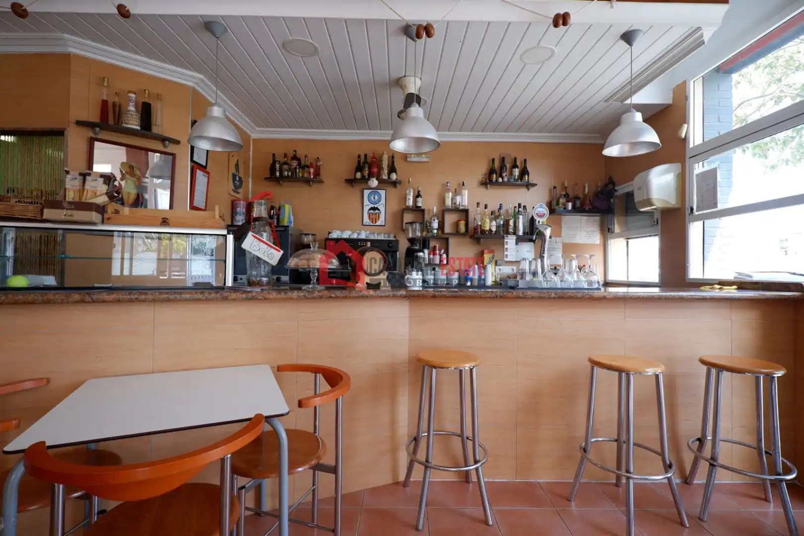 Local en venta en Valencia con Aire acondicionado y Amueblado