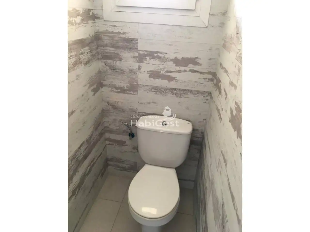 Baño de Casa adosada de alquiler en Quart con Aire acondicionado, Calefacción y Terraza