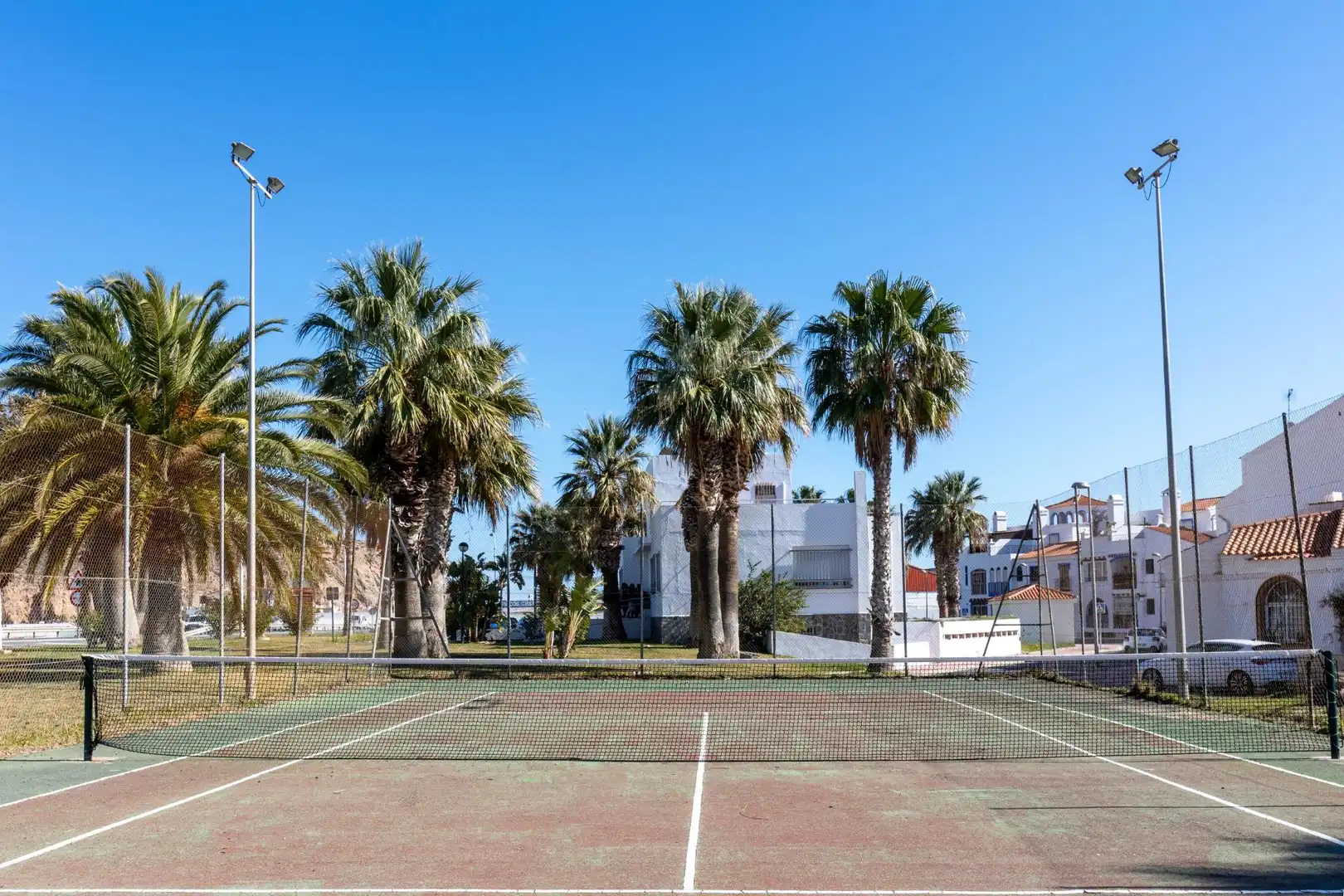 Vista exterior de Ático en venta en Motril con Calefacción, Terraza y Amueblado