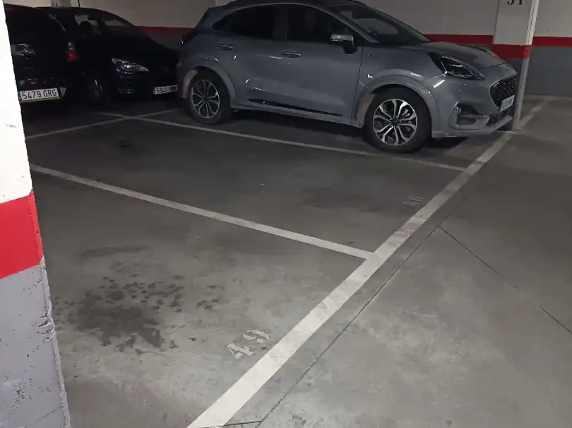 Parking of Garage for rent in Madrid