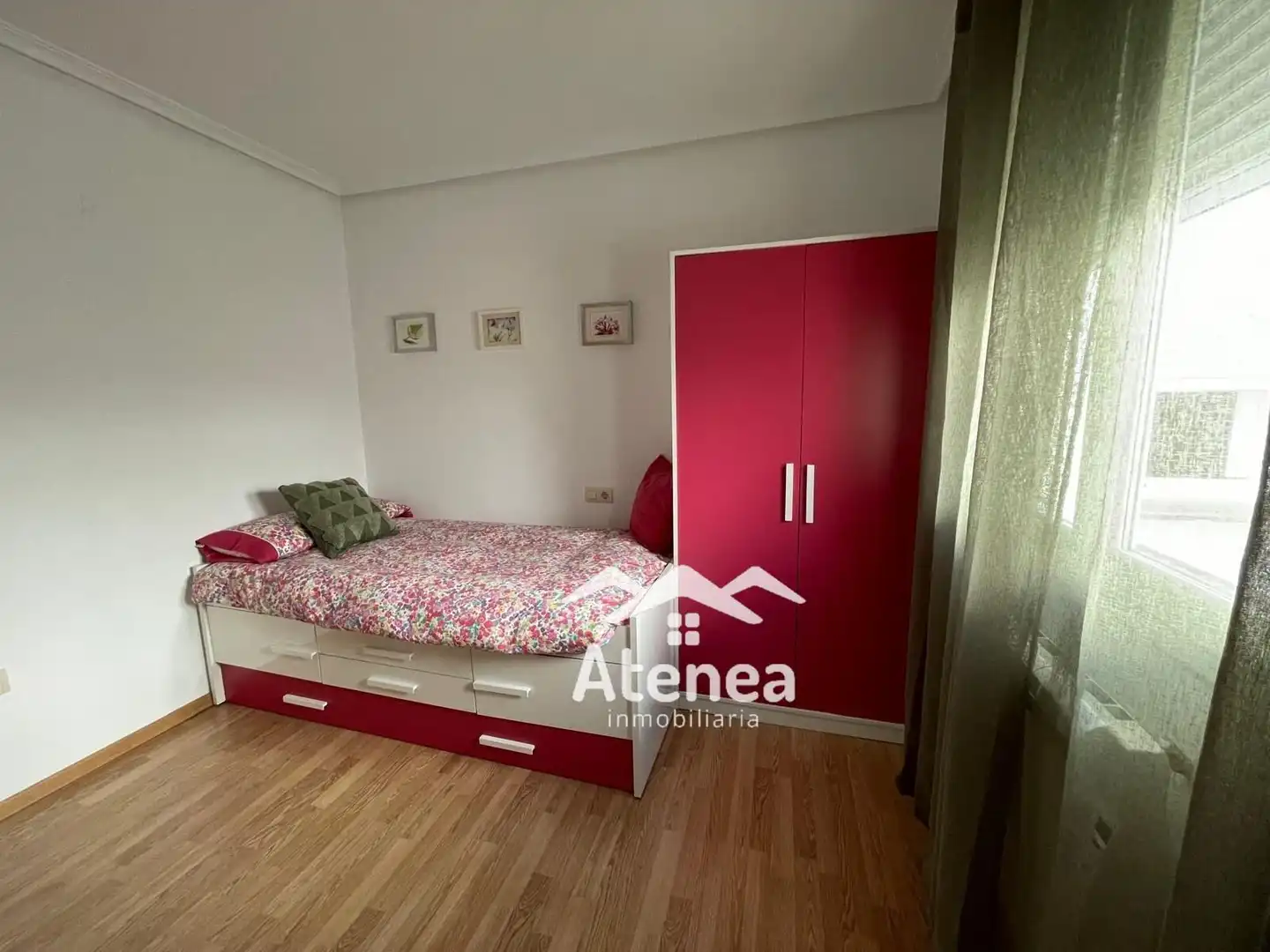 Habitación de Ático en venta en La Roda con Aire acondicionado, Calefacción y Terraza