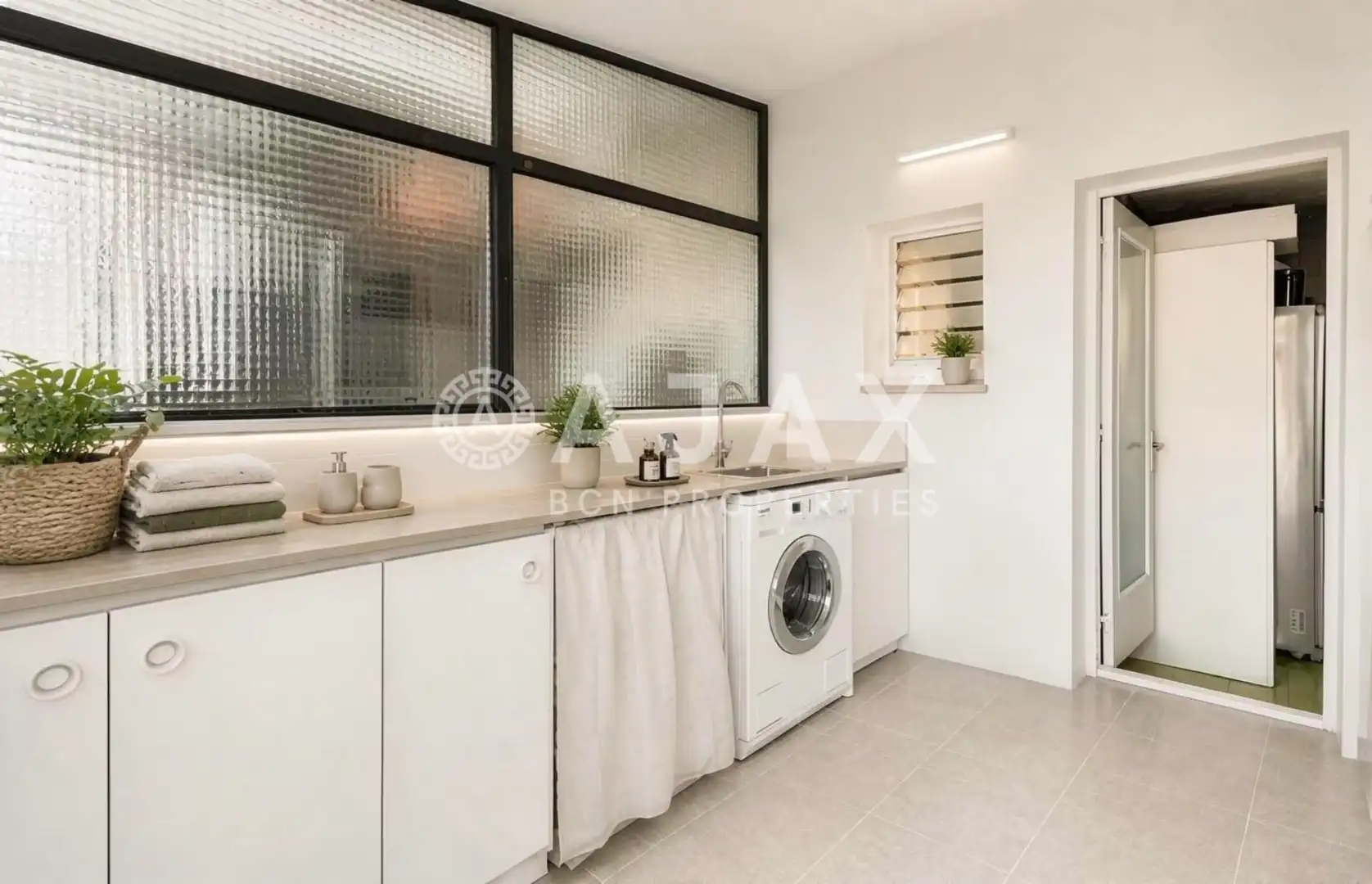 Vista exterior de Ático en venta en Barcelona con Aire acondicionado, Calefacción y Terraza