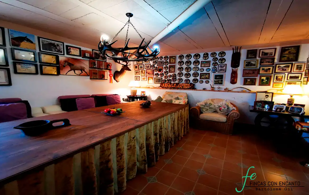 Esszimmer von Country house zum Verkauf in Espiel mit Privatgarten, Terrasse und Abstellraum