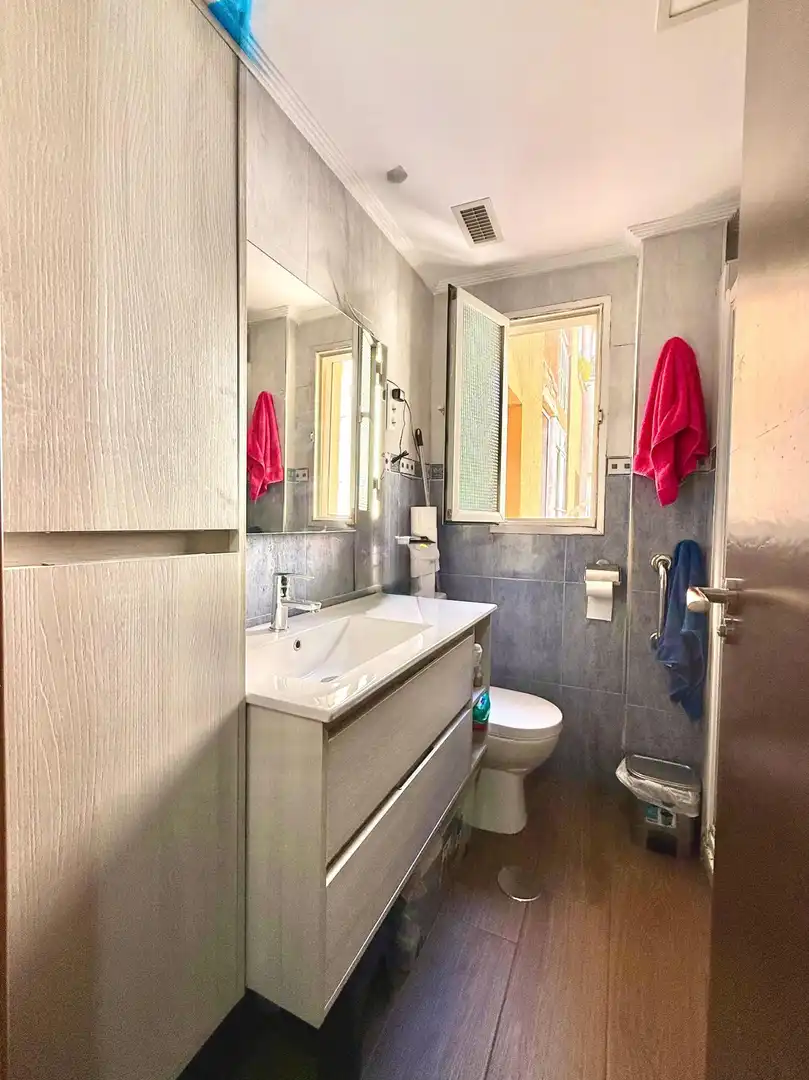 Baño de Piso en venta en Cartagena con Aire acondicionado, Calefacción y Amueblado
