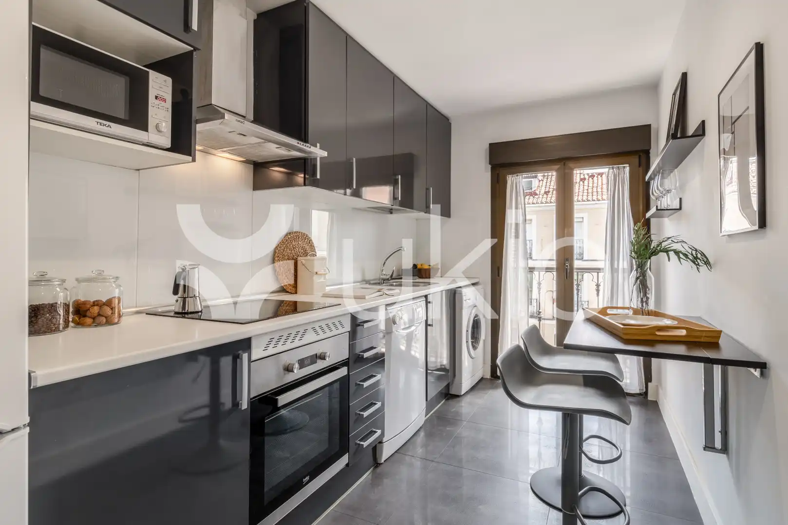 Cocina de Apartamento de alquiler en Madrid con Aire acondicionado, Calefacción y Amueblado