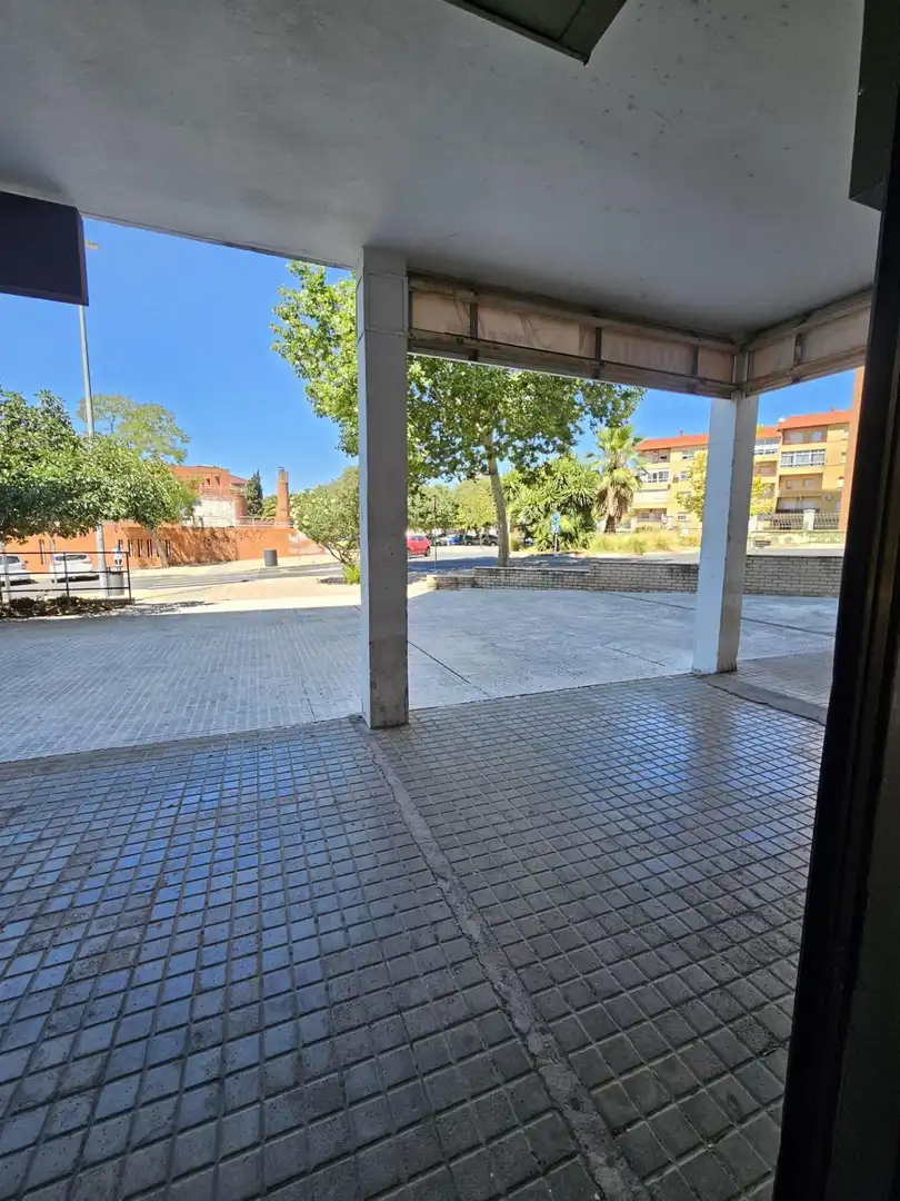 Local comercial en alquiler en Centro, imagen 2