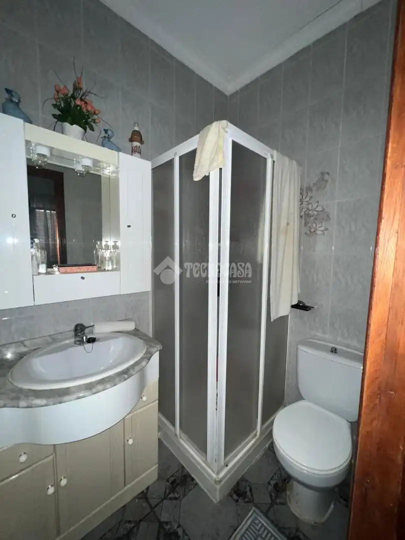 Bathroom of Detached homes for sale in Ibros