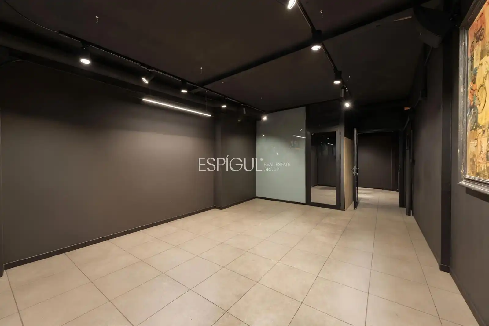 Local en venta en Sant Cugat del Vallès con Alarma
