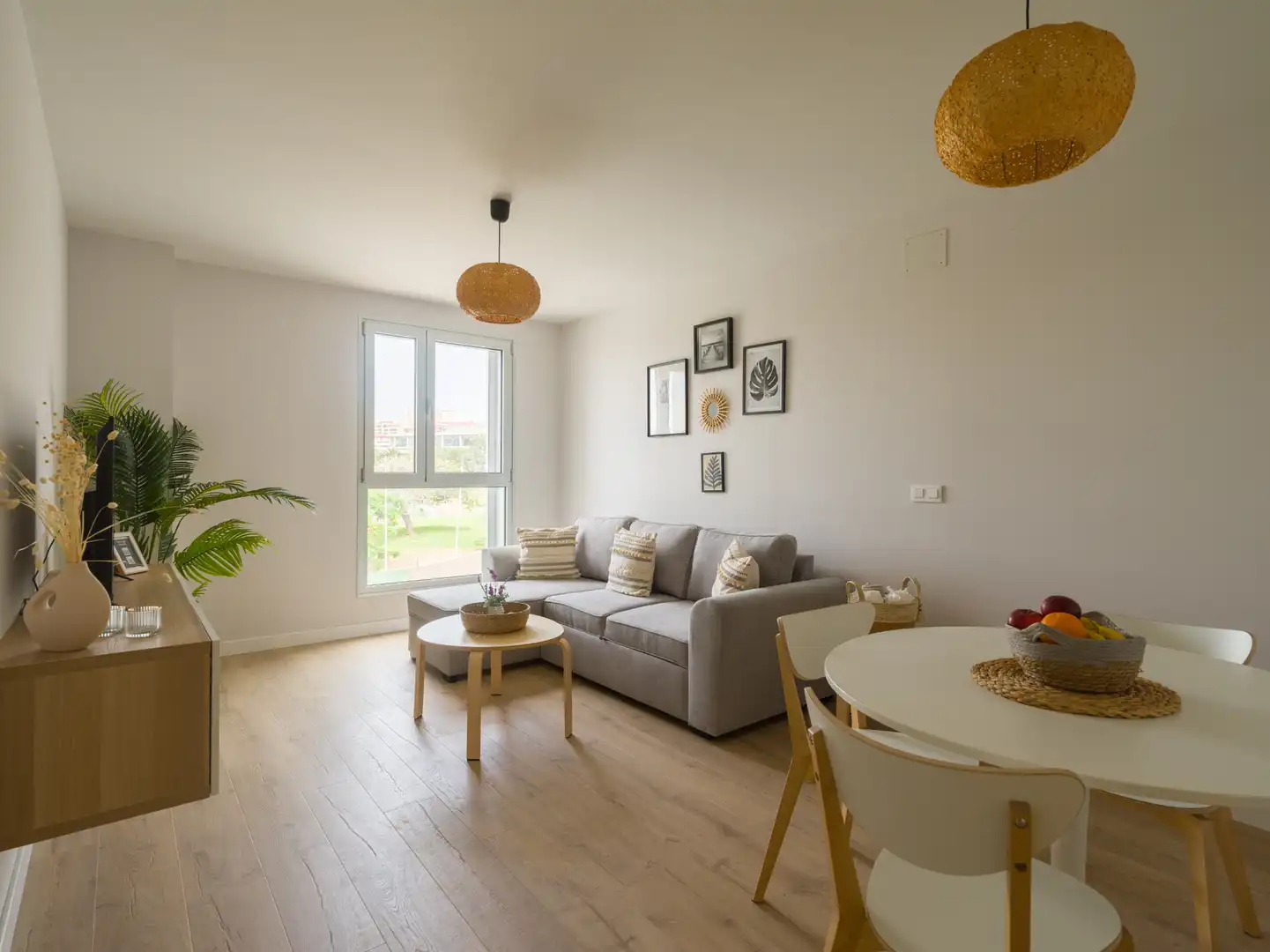 Living room of Flat for sale in Las Palmas de Gran Canaria  with Furnished and Community pool