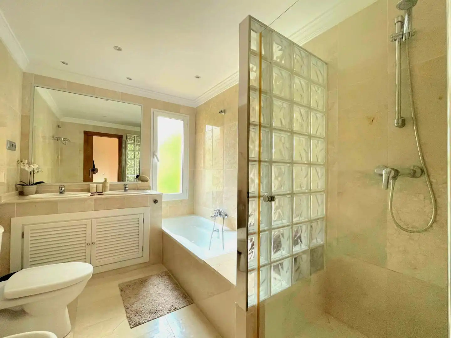 Apartment with pool for sale in Nueva Andalucía, imagen 5