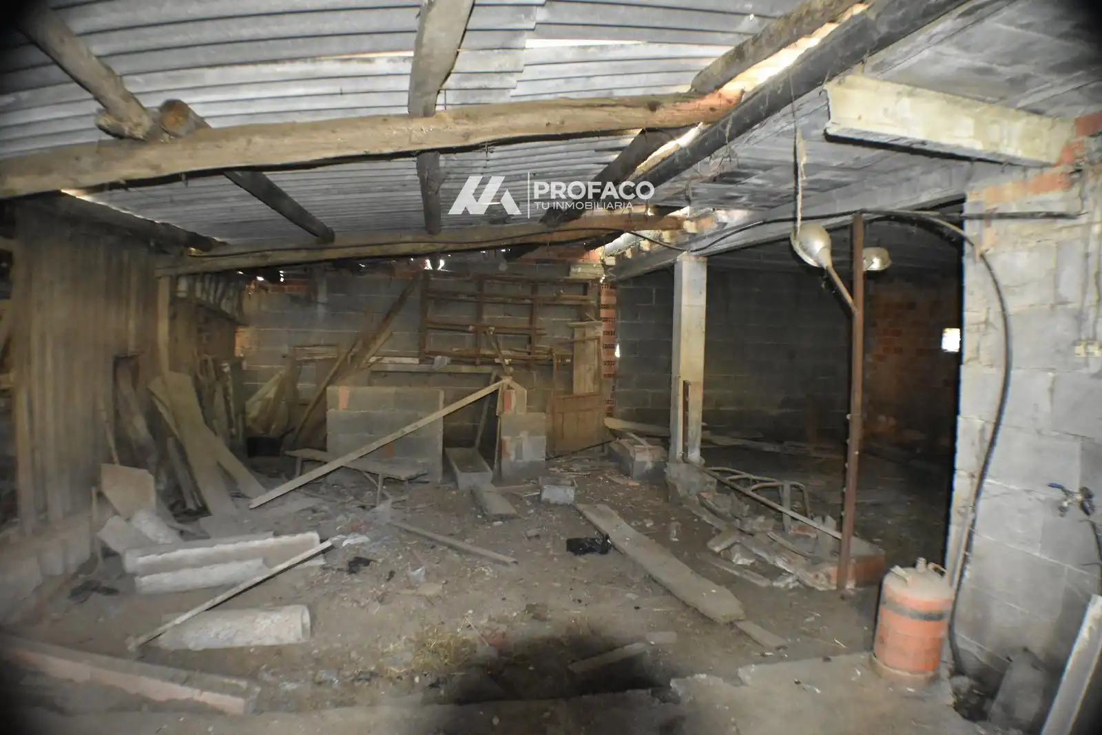 Casa adosada en venda en Punxín