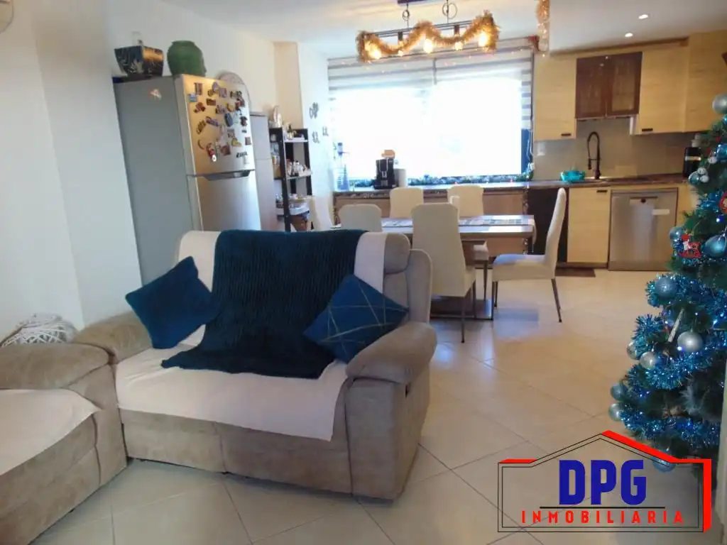 Sala de estar de Piso en venta en Garrucha con Aire acondicionado, Trastero y Piscina comunitaria