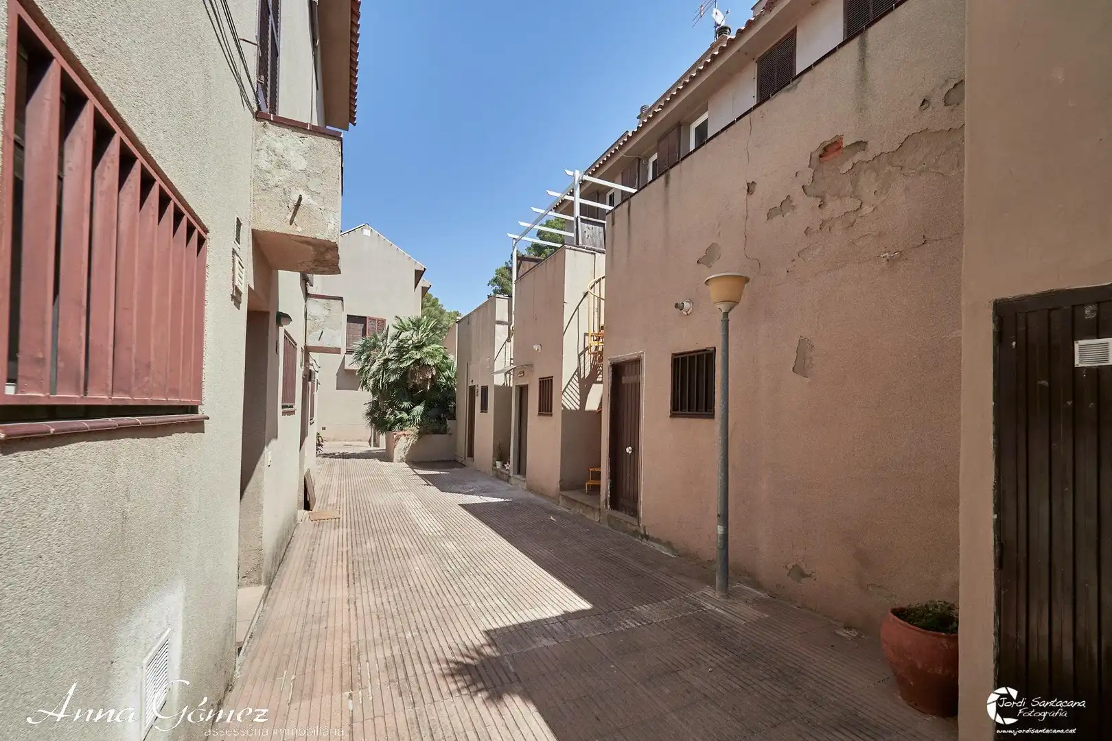 Vista exterior de Casa adosada en venda en Calafell amb Calefacció, Terrassa i Traster