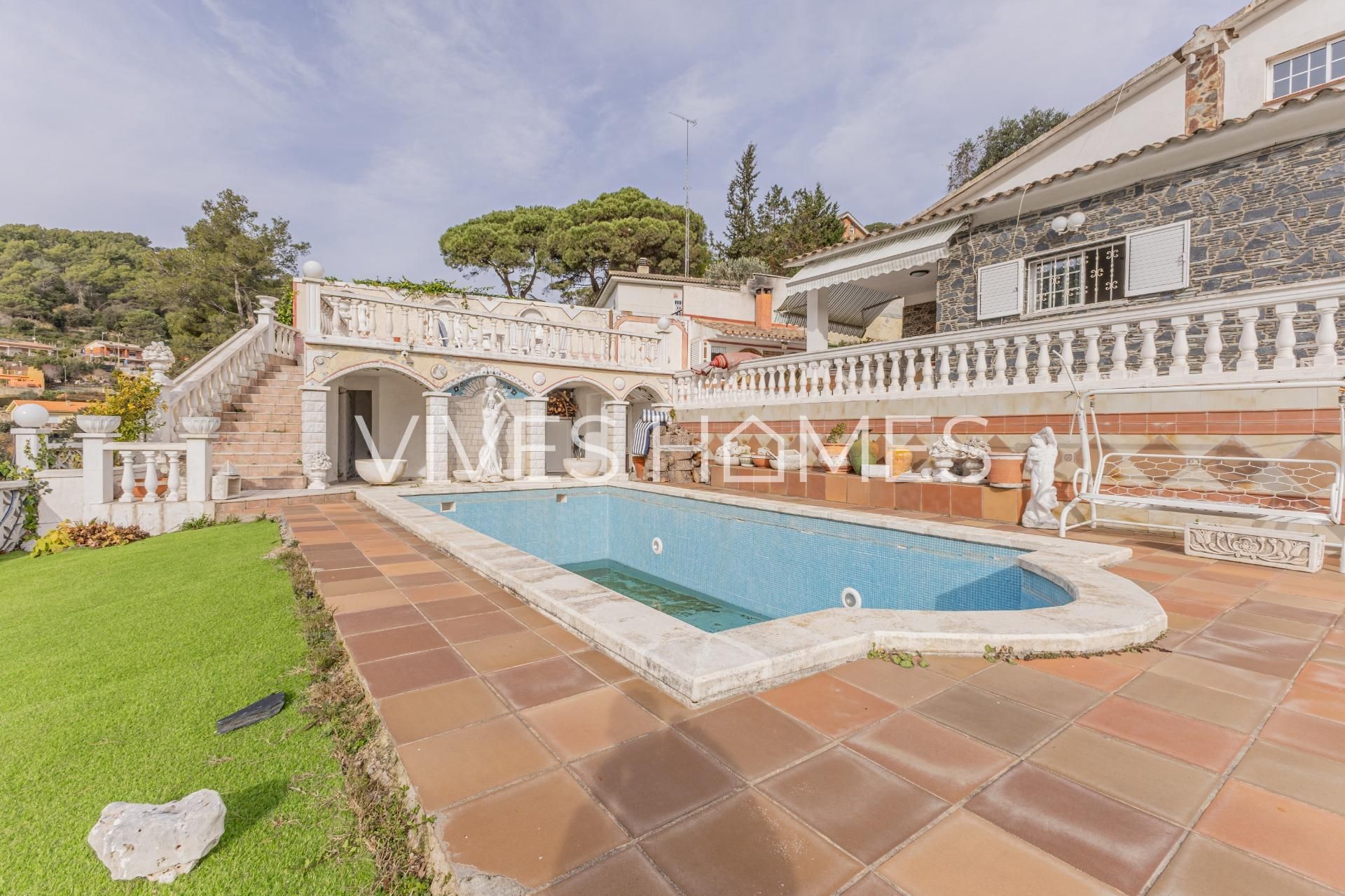 Vista exterior de Casa o xalet en venda en Argentona amb Aire condicionat, Calefacció i Jardí privat