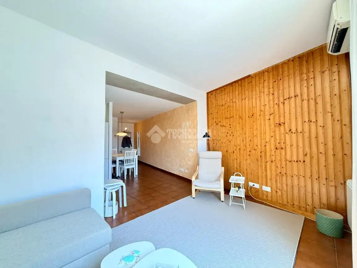 Sala de estar de Piso en venta en Vilanova i la Geltrú con Aire acondicionado y Balcón