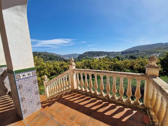 Finca rústica en Venta en Lobres