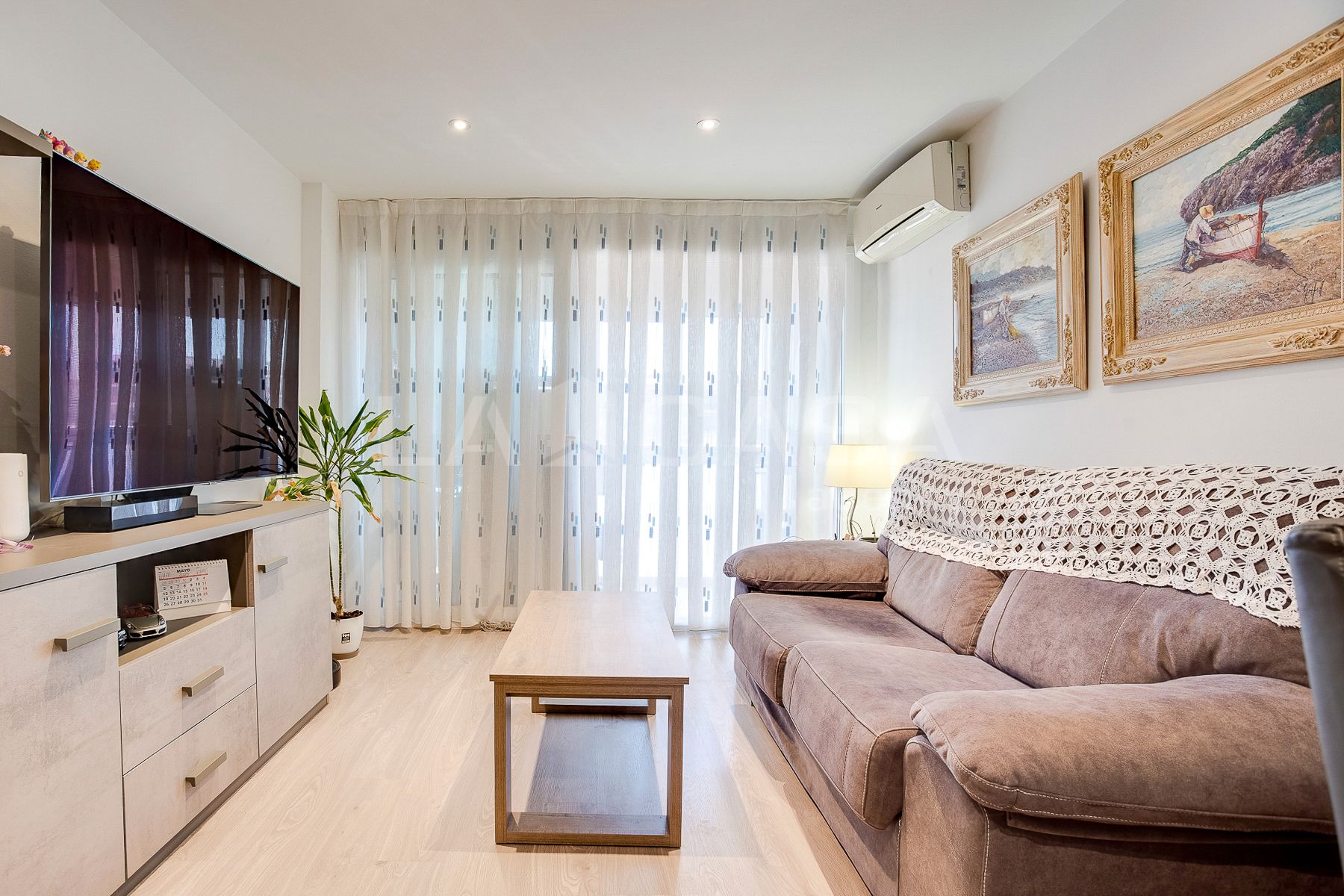 Living room of Flat for sale in  Barcelona Capital