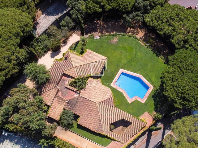 Casa-chalet en Alquiler en Bell - Aire