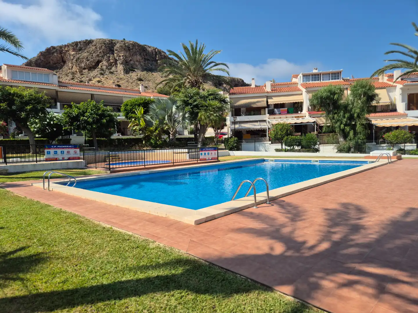 Piscina de Casa o chalet de alquiler en Santa Pola con Aire acondicionado, Terraza y Amueblado