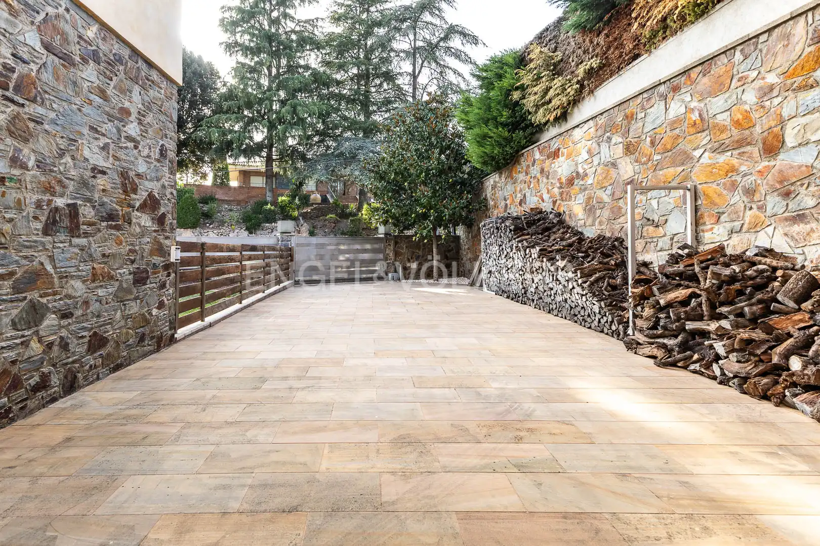 Terraza de Casa o chalet en venta en Canovelles con Aire acondicionado, Calefacción y Jardín privado