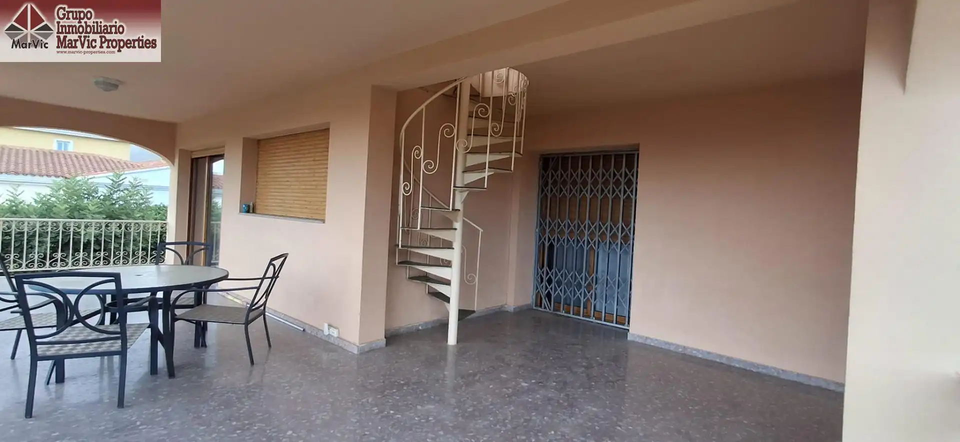 Casa o xalet en venda en Benidorm amb Aire condicionat, Jardí privat i Terrassa