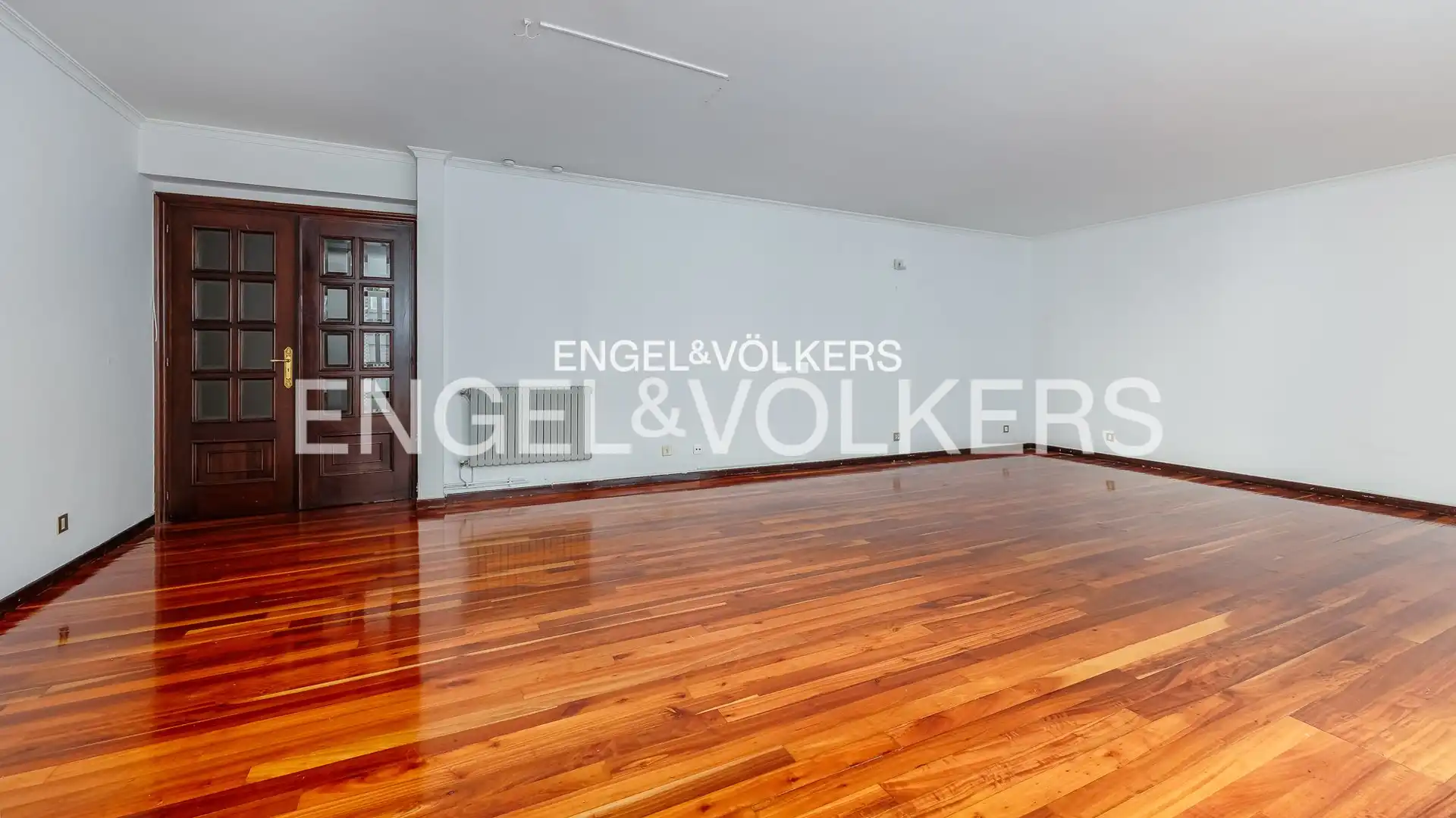 Wohnzimmer von Wohnungen zum Verkauf in Vigo  mit Heizung, Parkett und Terrasse