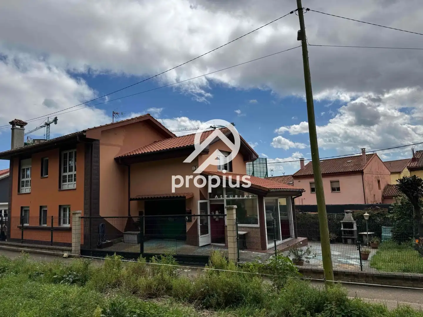 Exterior view of Houses for sale in Avilés  with Heating, Private garden and Parquet flooring