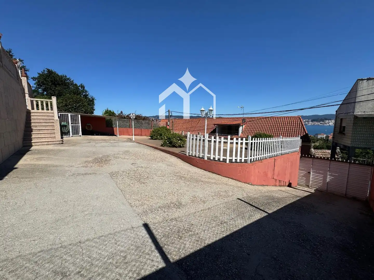 Parking of Houses for sale in Moaña  with Heating, Parquet flooring and Terrace