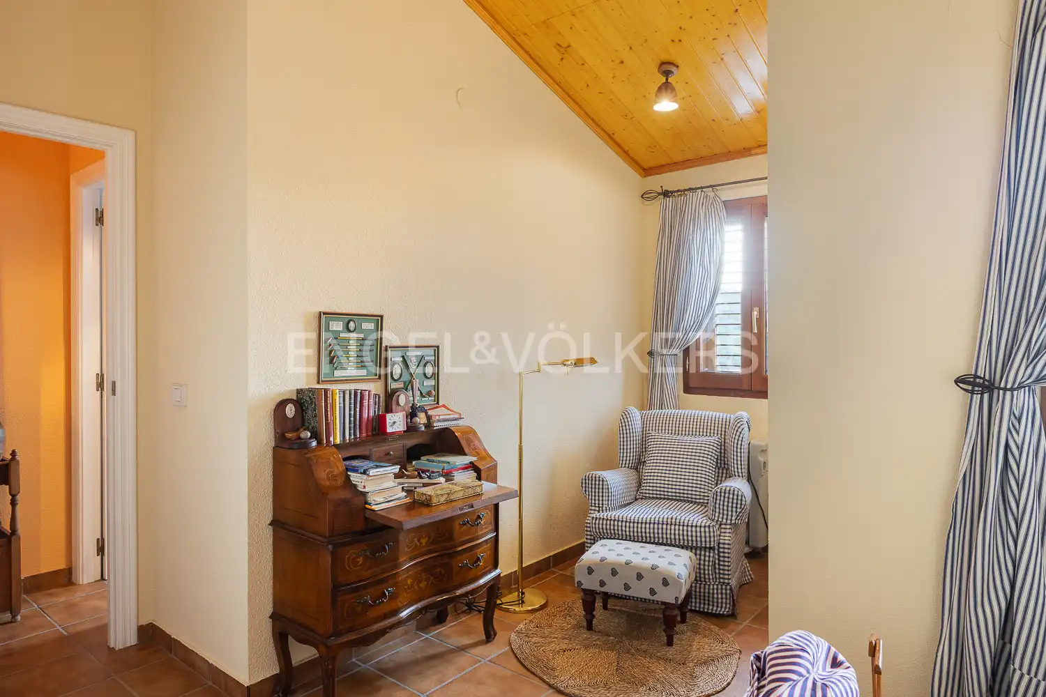 Habitación de Casa adosada en venta en Viver con Calefacción, Terraza y Amueblado